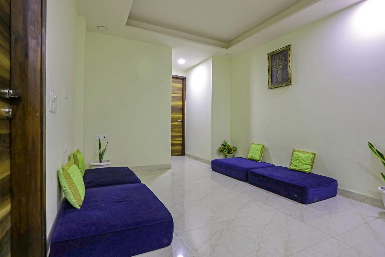 Fabhotel White House Bnb - Nr Yashobhoomi Convention Centre Delhi  Dış mekan fotoğraf