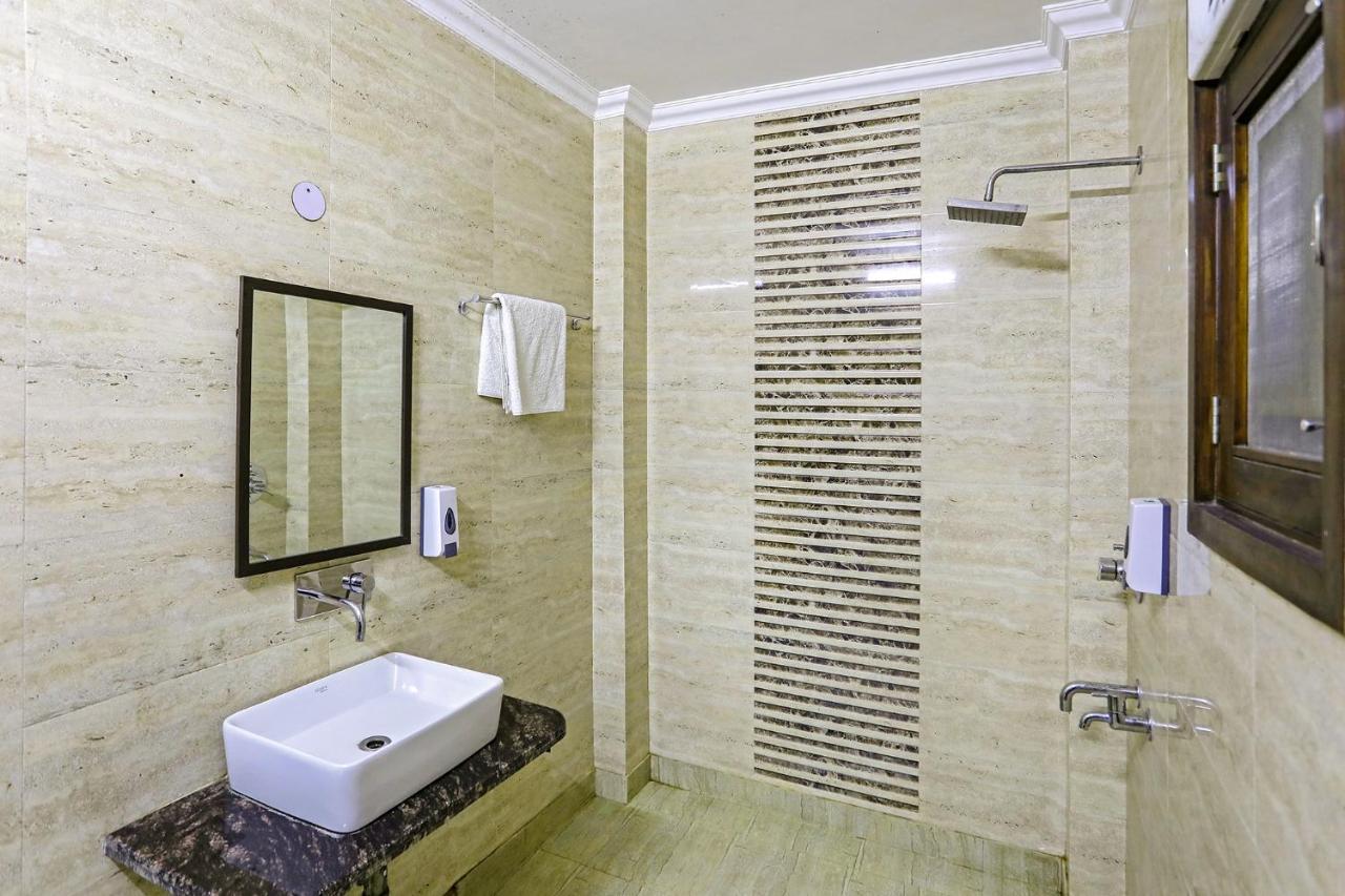 Fabhotel White House Bnb - Nr Yashobhoomi Convention Centre Delhi  Dış mekan fotoğraf
